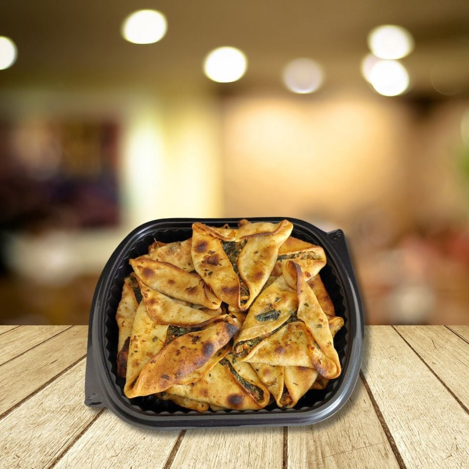 Hatay Katıklı Ekmek Ispanaklı Üçgen Börek