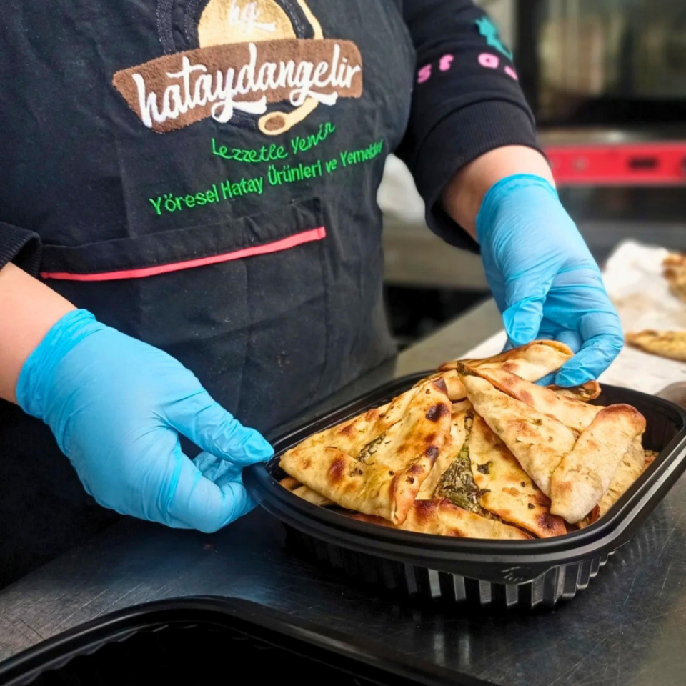Katıklı Ekmek  (Ispanaklı Üçgen Börek)
