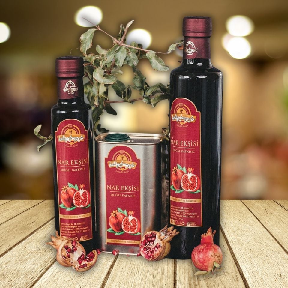 Hataydangelir Ev Yapımı Nar Ekşisi (Cam Şişe) Hataydangelir Ev Yapımı Nar Ekşisi ( 750 Ml ) 1000 Gr Cam Şişe