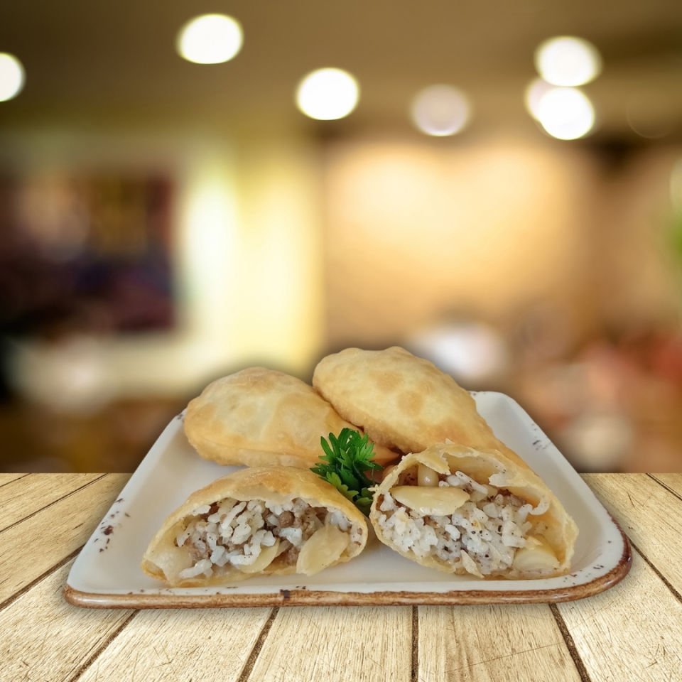 Pirinçli Puf Börek ( Badem veya Cevizli )