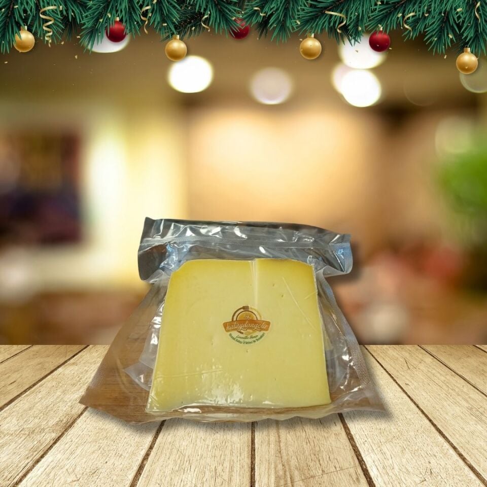 Kars Eski Kaşar Peyniri