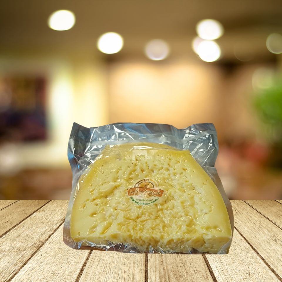 Kars Gravyer Peyniri